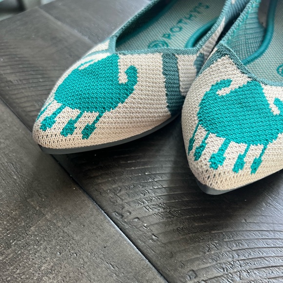 Never Worn Green Rothy’s NWOT - Picture 8 of 9